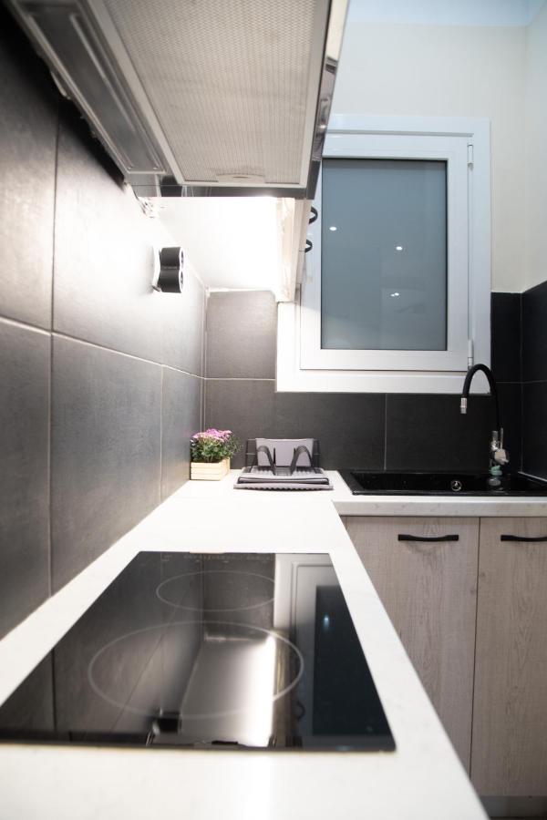 Modern Apartment Downtown Athens Exterior photo